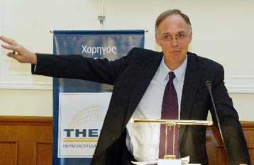 Πάνω από το 5,3% του ΑΕΠ το έλλειμμα του 2004, παραδέχεται ο Πέτρος Δούκας