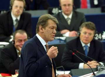 Έναρξη ενταξιακών διαπραγματεύσεων έως το 2007 επιδιώκει ο Γιουστσένκο