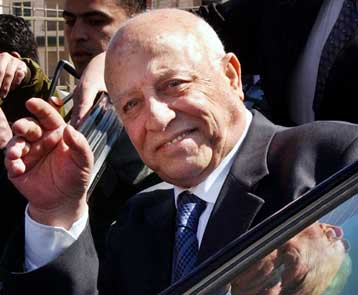 Εγκρίθηκε από το παλαιστινιακό Νομοθετικό Συμβούλιο η κυβέρνηση του Αχμέντ Κορέι