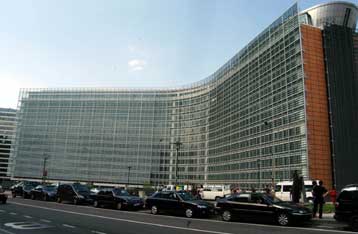 Παγώνουν οι Βρυξέλλες κονδύλια 66 εκατ. ευρώ προς την Ελλάδα για έργα του INTERREG III