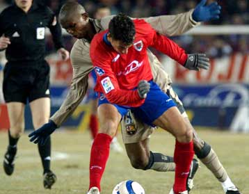 Έχασε την ευκαιρία η Ρεάλ, «ανάσανε» η Μπαρτσελόνα