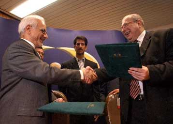 Υπεγράφη η συμφωνία για την επιστροφή των πυρηνικών καυσίμων του Μπουσέρ