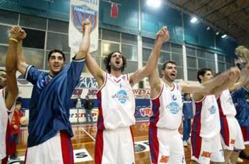 Αντεξε στην αντεπίθεση ο Πανιώνιος, 79-76 τον Ολυμπιακό