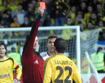 Με πρόστιμο πλήρωσε την αποβολή του ο Σανχούρχο