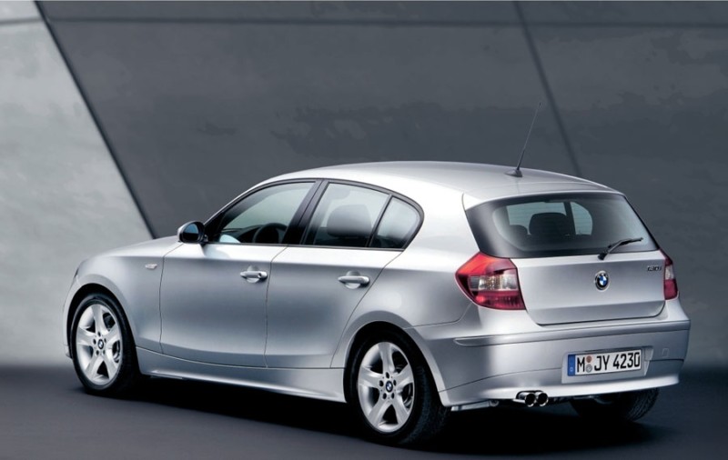 Νέα BMW 130i με 258 ίππους