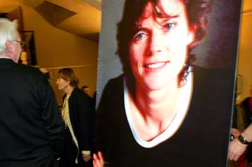 Απεγνωσμένη έκκληση σωτηρίας της Γαλλίδας δημοσιογράφου από το Ιράκ