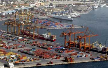 Δέκα σχέδια επενδύσεων στα λιμάνια προτείνει η κυβέρνηση στους εφοπλιστές