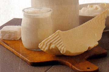 Το αποβουτυρωμένο γάλα ίσως σχετίζεται με την εφηβική ακμή