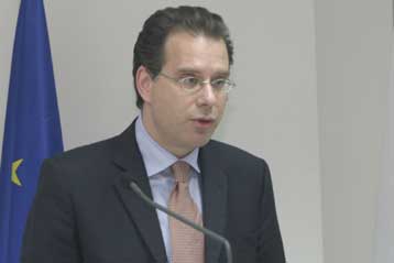 Δεν έχει εκδοθεί διαβατήριο για τον Απ.Βαβύλη, δηλώνει το υπουργείο Εξωτερικών