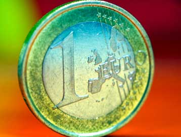 «Πάγωσε» η ανάπτυξη στην ευρωζώνη το τελευταίο τρίμηνο του 2004