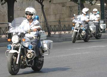 Συνελήφθησαν 650 άτομα σε επιχείρηση – «σκούπα» της ΕΛ.ΑΣ σε Αττική και Κρήτη