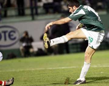 Διαψεύδει η πλευρά Κωνσταντίνου την ανανέωση του συμβολαίου του με τον Παναθηναϊκό