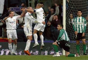 Συνωστισμός στην έξοδο για Champions League, ισόπαλες 2-2 Σεβίλη και Βαλένθια