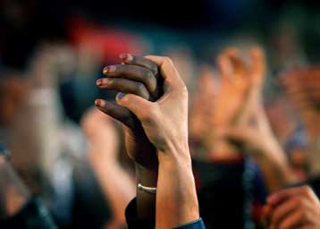 Βραβεία σε δημοσιογράφους για την καταπολέμηση του ρατσισμού και της ξενοφοβίας