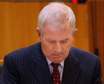 Τις διευκρινίσεις της κυβέρνησης για τον «βασικό μέτοχο» αναμένει η Κομισιόν