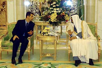 Αποχώρηση από το Λίβανο ή απομόνωση είναι οι επιλογές της Δαμασκού, λέει η Σ.Αραβία