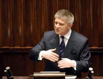 Πρόωρες εκλογές για τον Ιούνιο κήρυξε ο πρωθυπουργός της Πολωνίας