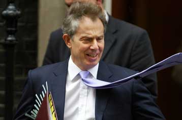 Ροκ σταρ και όχι πρωθυπουργός της Βρετανίας θα ήθελε να είναι ο Μπλερ