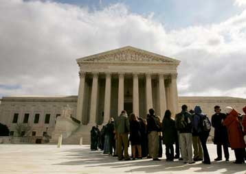 Οι πράκτορες δεν μπορούν να μηνύουν την κυβέρνηση, λέει το Ανώτατο Δικαστήριο των ΗΠΑ