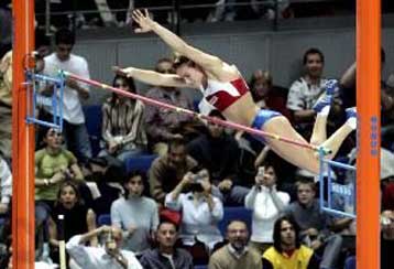 «Παιχνιδάκι» το παγκόσμιο ρεκόρ στο επί κοντώ για την Ισινμπάγεβα, 4.90μ στη Μαδρίτη