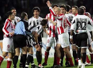 Αρνήθηκε να σχολιάσει το ματς ο Μπάγεβιτς-Για εντεταλμένη υπηρεσία μίλησε ο Γούμενος