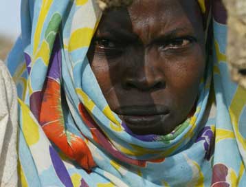 Οι γυναίκες τραγικά θύματα των ένοπλων συρράξεων, διαπιστώνουν διεθνείς οργανισμοί