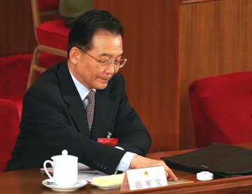 Τελευταίο μέτρο η χρήση «μη ειρηνικών» μέσων κατά της Ταϊβάν, λέει η Κίνα