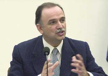 Αλλάζει ο νόμος για τις ομαδικές απολύσεις