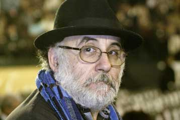 Θάνος Μικρούτσικος και «Σταυρός του Νότου» στο Μέγαρο Μουσικής Αθηνών