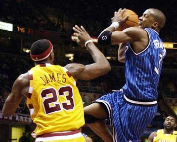 Νικητές οι Κλίπερς στο ντέρμπι του Λος Αντζελες