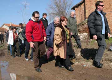 Τη θωράκιση του Έβρου ζήτησε η Αλ.Παπαρήγα, επιρρίπτοντας ευθύνες στην κυβέρνηση