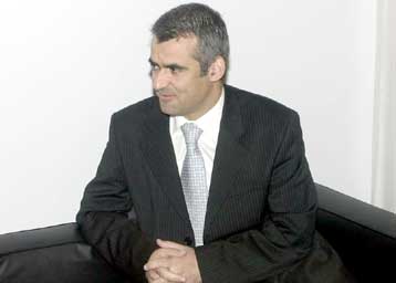 Η ελληνική μειονότητα στην Αλβανία στο επίκεντρο της συνάντηση Καραμανλή – Ντούλε