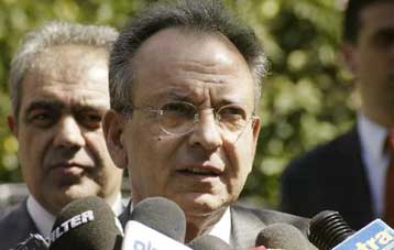 Δραστική περικοπή δαπανών στο υπουργείο Ανάπτυξης