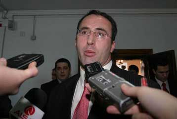 Στη Χάγη ο πρώην πρωθυπουργός του Κοσσυφοπεδίου Ραμούς Χαραντινάι