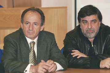 Με κινητοποιήσεις απαντούν μισθωτοί και συνταξιούχοι στις εξαγγελίες Καραμανλή