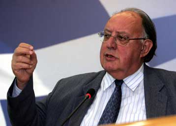 Διαμάχη Ευάγγελου Αντώναρου με τον Θεόδωρο Πάγκαλο για το εφάπαξ