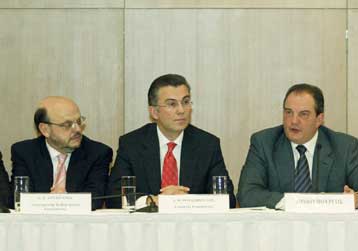 Ο πρωθυπουργός θα τιμήσει τη σχέση ειλικρίνειας με τους πολίτες, είπε ο Ευ.Αντώναρος