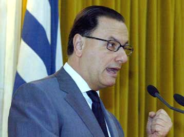 Αυξάνονται κατά 4% οι συντάξεις των ασφαλισμένων σε ΤΕΒΕ, ΤΑΕ και ΤΣΑ