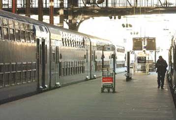 Απεργιακός «πυρετός» στη Γαλλία εν μέσω κρίσιμης επίσκεψης της ΔΟΕ