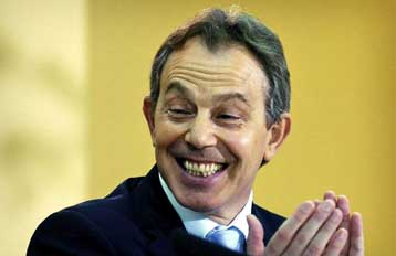 Ψηφίστηκε τελικά ο αντιτρομοκρατικός νόμος στη Βρετανία μετά από παρέμβαση Μπλερ