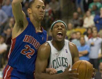 Με ηγετική εμφάνιση του Πιρς οι Σέλτικς 115-113 τους Πίστονς μετά από δύο παρατάσεις