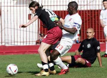 Με νίκες συνέχισαν Ακράτητος και Λεβαδειακός