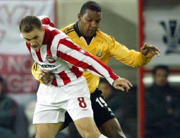 Χάνει τη ρεβάνς με Ολυμπιακό ο Μπραμπλ της Νιούκαστλ – Με τη Μάντσεστερ στα ημιτελικά