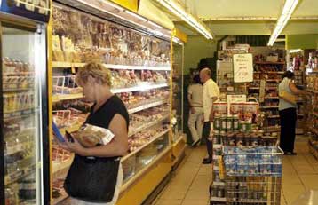 Παγκόσμια Ημέρα Καταναλωτή με πρωταγωνιστή την ακρίβεια