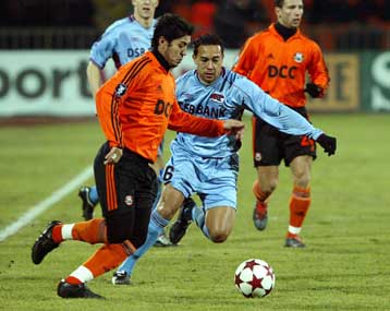 Γερές κόντρες σε Ολλανδία και Ρουμανία για το Κύπελλο UEFA