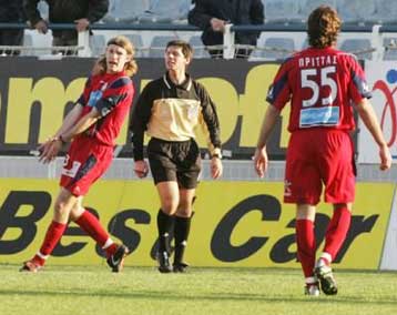 Ο πατήρ Γερμανάκος παρέμπεμψε τον υιό στην Πειθαρχική Επιτροπή της ΚΕΔ