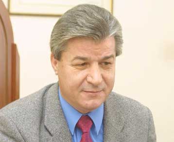 Αναγκαία τα μέτρα εντός του 2005 για το Ασφαλιστικό, λέει ο Ν.Αγγελόπουλος