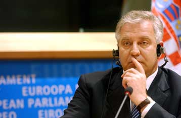 Απογοήτευση στην Κροατία για την αναβολή έναρξης των ενταξιακών διαπραγματεύσεων