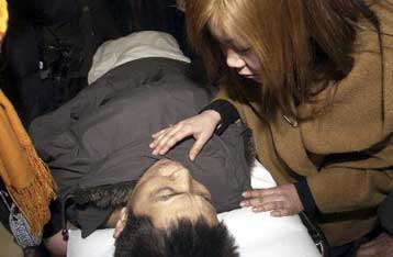 Τριάντα νεκροί από έκρηξη σε λεωφορείο στην Κίνα