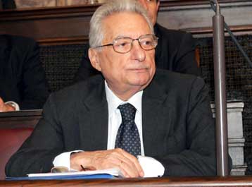 Εξηγήσεις Μολυβιάτη για το κυβερνητικό «όχι» σε δημοψήφισμα για το Ευρωσύνταγμα